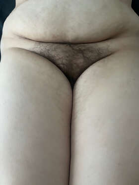 Photos de minous : Mme se d&eacute;voile un peu plus 