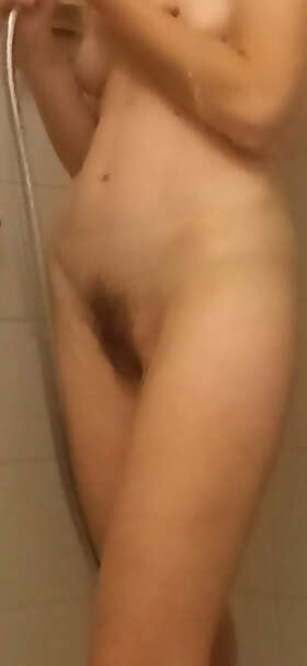 Photos de minous : j'ai une chatte exquise